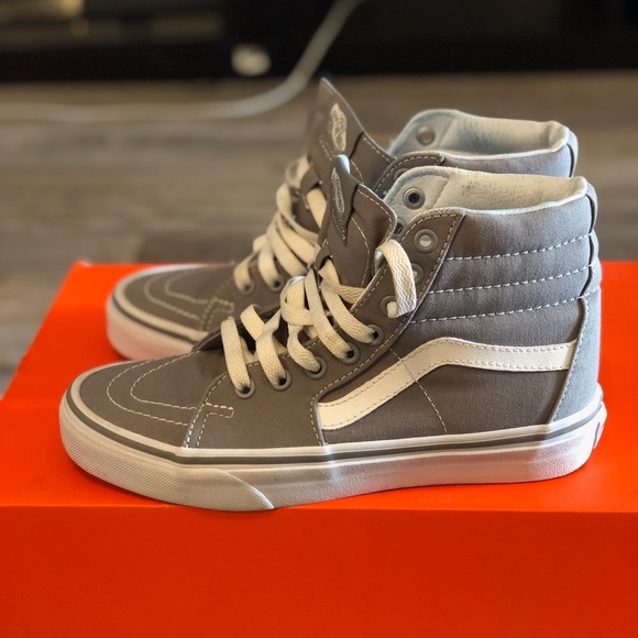 Vans - Picture 3 of 6